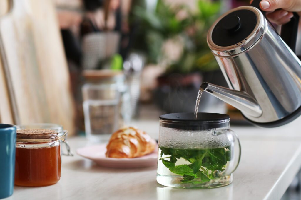 How to Make Cold Green Tea at Home How to Make Cold Green Tea at Home